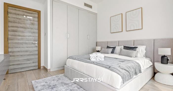 Elegant Luxury 1BR - Modern Design - JVC