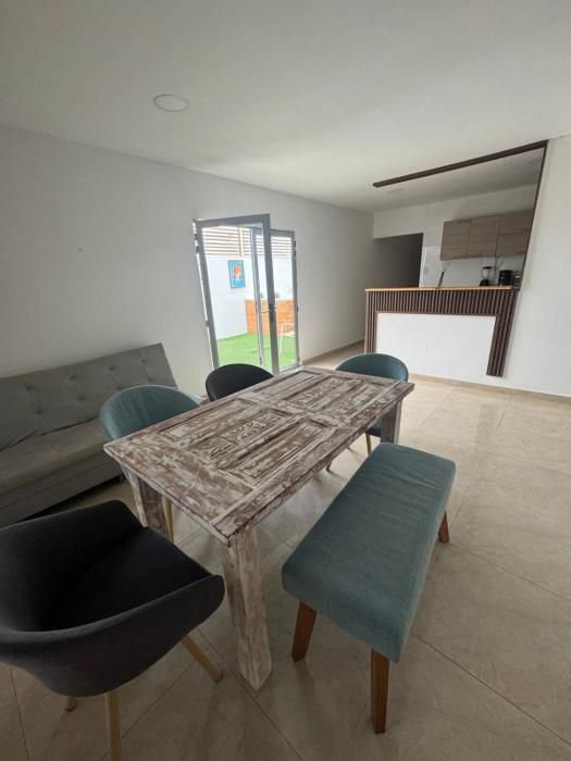 Apartment near the beach and airport