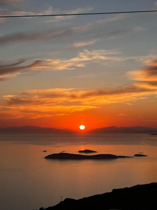 Sea Sun House, Aprovato Andros