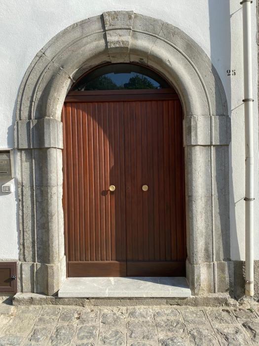 Intera casa in centro storico a 700 mt dal mare
