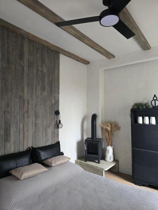 Central Downtown Terrace Studio