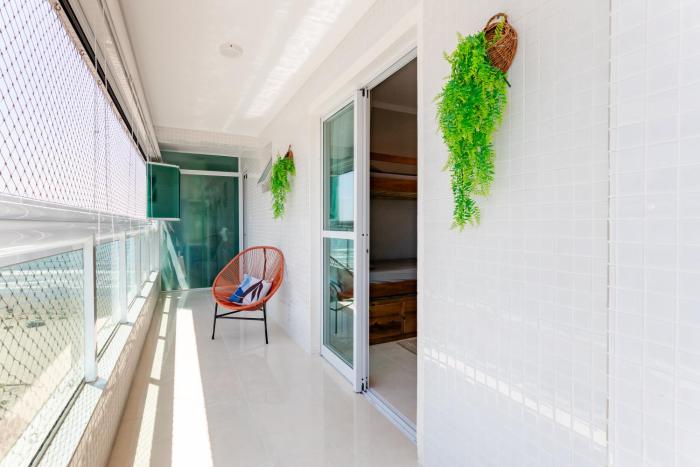 Apartamento pé na areia - Com varanda e área gourmet com vista