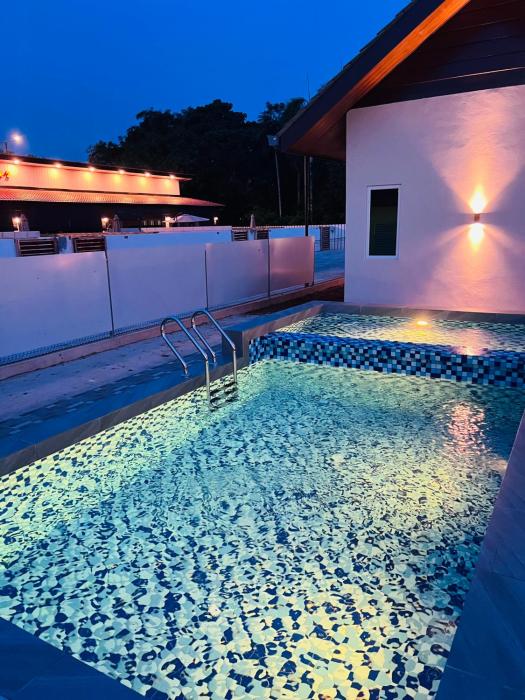 Bungalow DCENANG II - Private Pool 4 Bedrooms