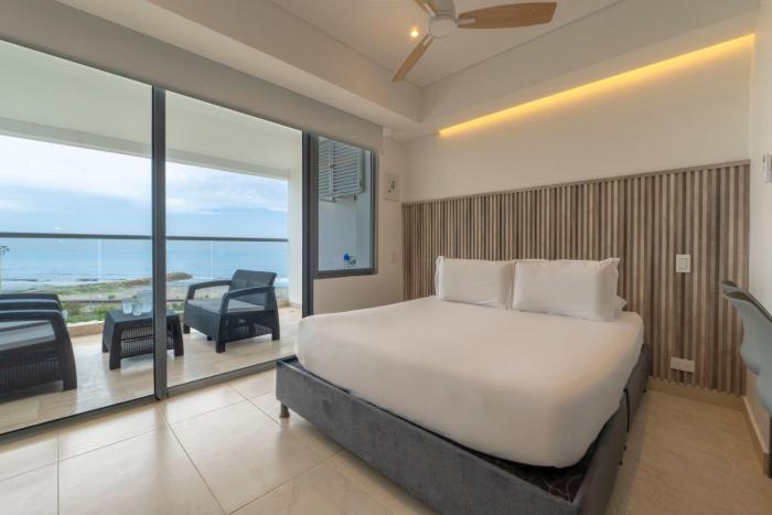 CB615 | Elegancia y confort frente al mar