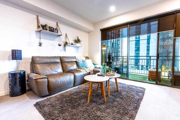 Clarendon Convenient Exhibition Centre 2B2B CP