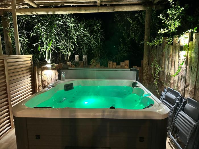 T3 avec spa, hyper centre, port