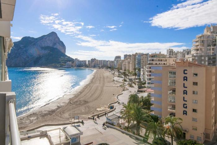 1st Line - Esmeralda