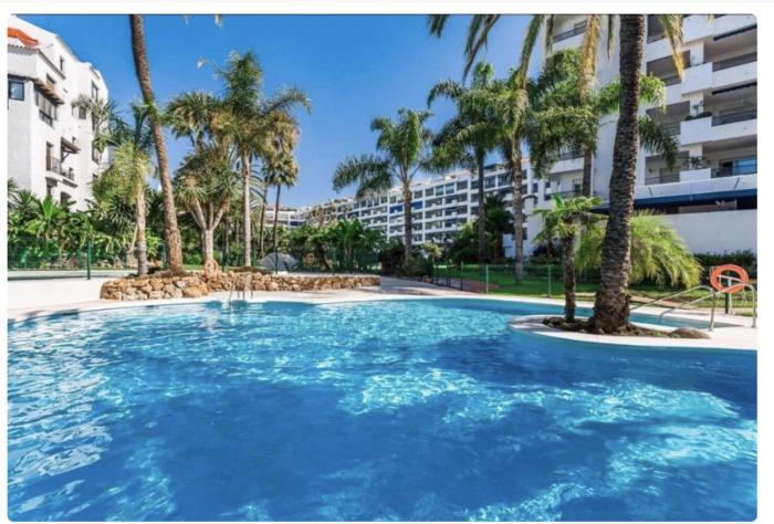 Terraza Puerto Banus