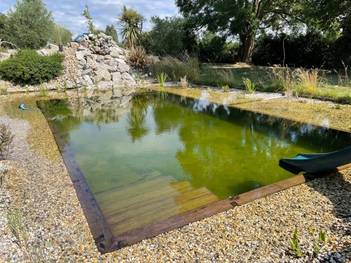 Gîte de charme près du Mans pour 4 avec piscine naturelle - FR-1-410-473