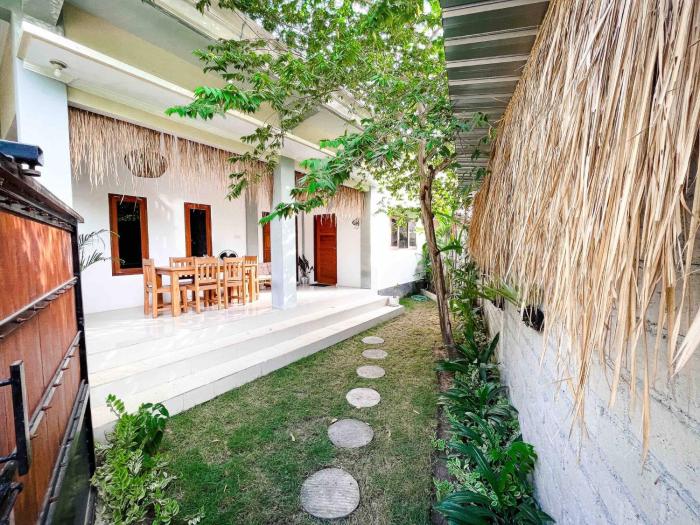 Villa Maulana - 3 Bedroom Home in Central Kuta