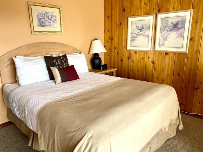 Rocky Mountain Springs Lodge