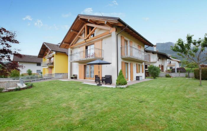 2 Bedroom Cozy Apartment In Lamon