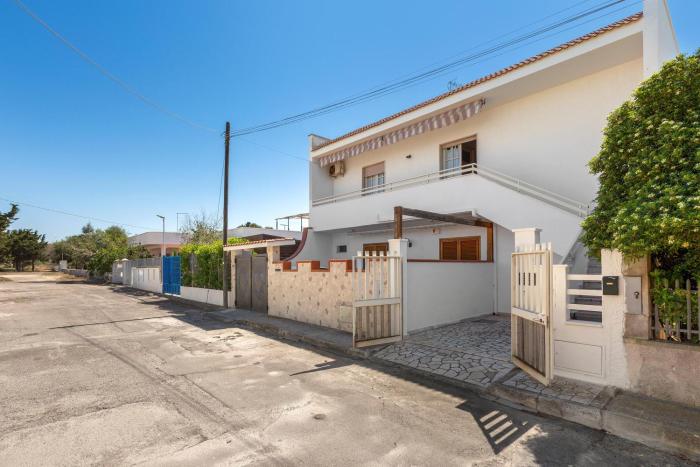 Nando`s Bellavista House by BarbarHouse