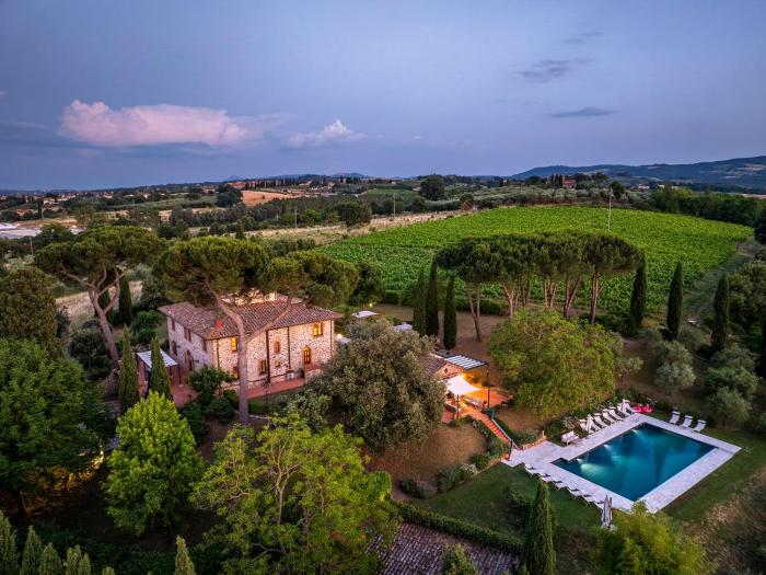 VILLA LA MONARCA 16, Emma Villas