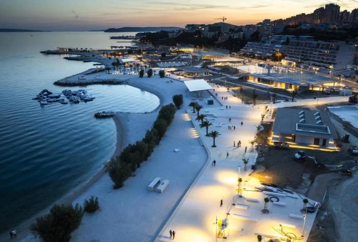 Luxury Apartment Tina by the beach Znjan Split put znjana 3c