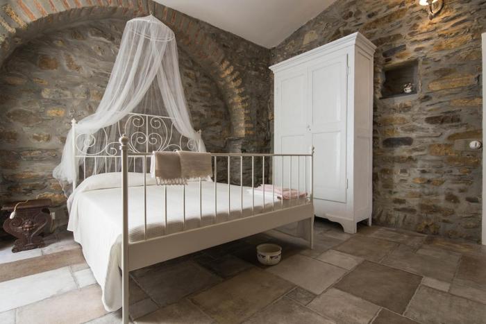 Montalto - in the Italian Village