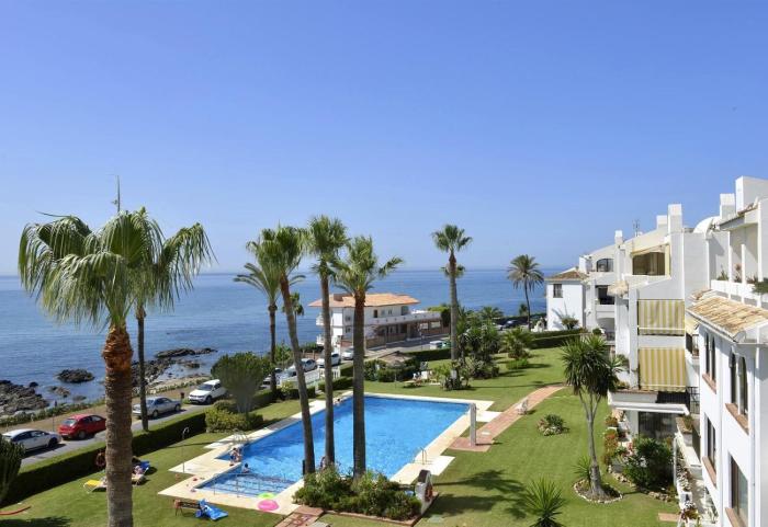 Beachside penthouse Cala de Mijas