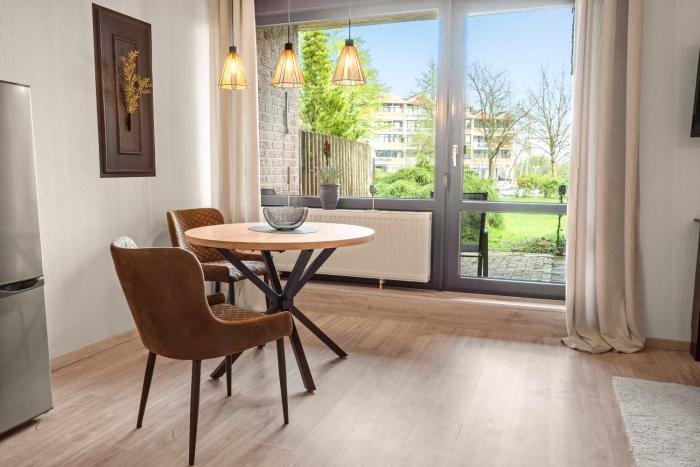 Ankerplatz 2 - Hafenblick, Parkplatz, modern