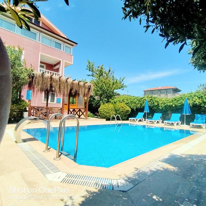 VİLLA FERHAT TATİL EVLERİ