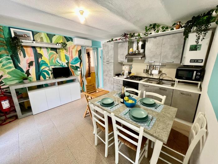 Casa della Stazione a 100m dal mare, spazio per bici