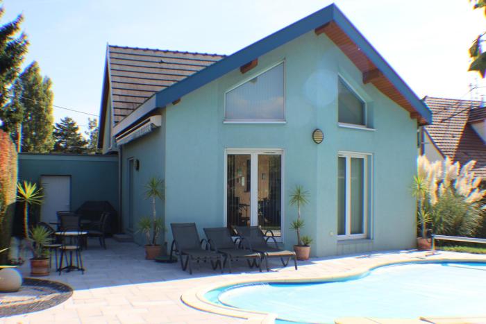 Très jolie maison avec piscine