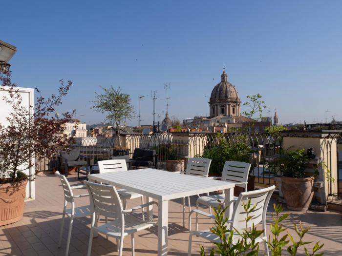 Terrace Apartment On The Monuments Of Rome