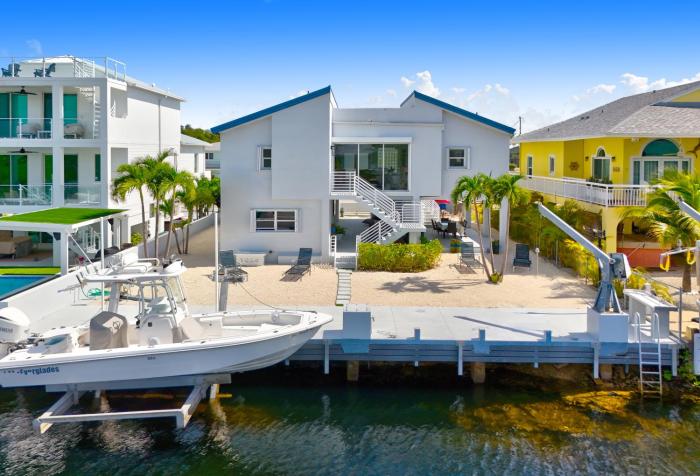 Keys Harbor - Waterfront, Private Boat Dock, Outdoor Oasis