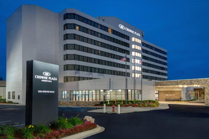 Crowne Plaza Auburn Hills by IHG
