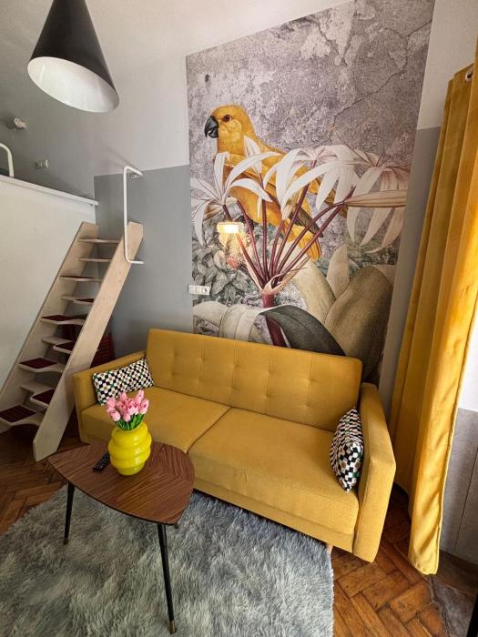 Parrot Apartment Main Station Cracow