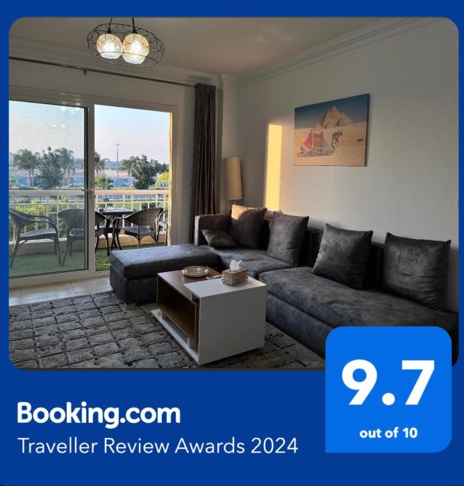 Luxury Inn: 3BR Amazing View in Madinaty12