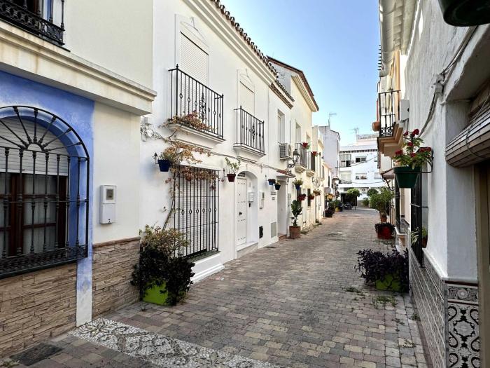 Angies nest Estepona by Lica