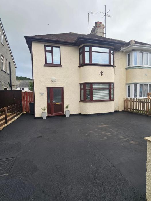 Jasslyn Llandudno with Private Car Park