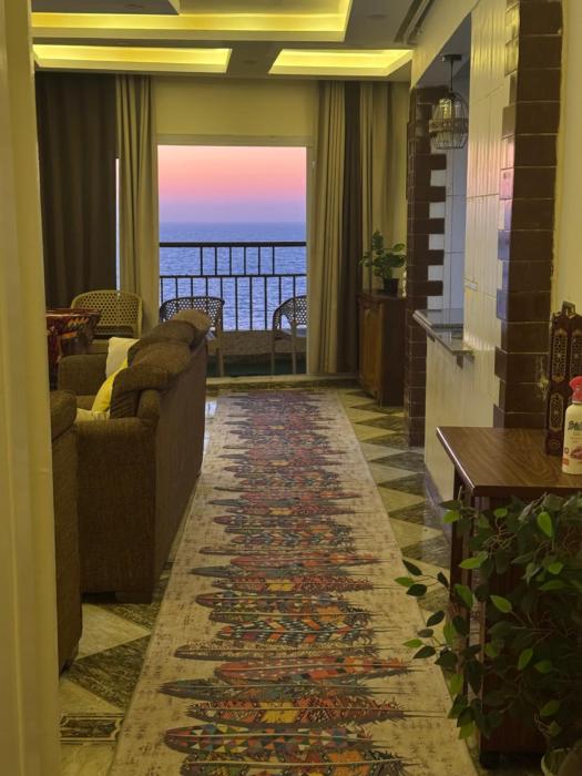 Sea view apartment front the Helton