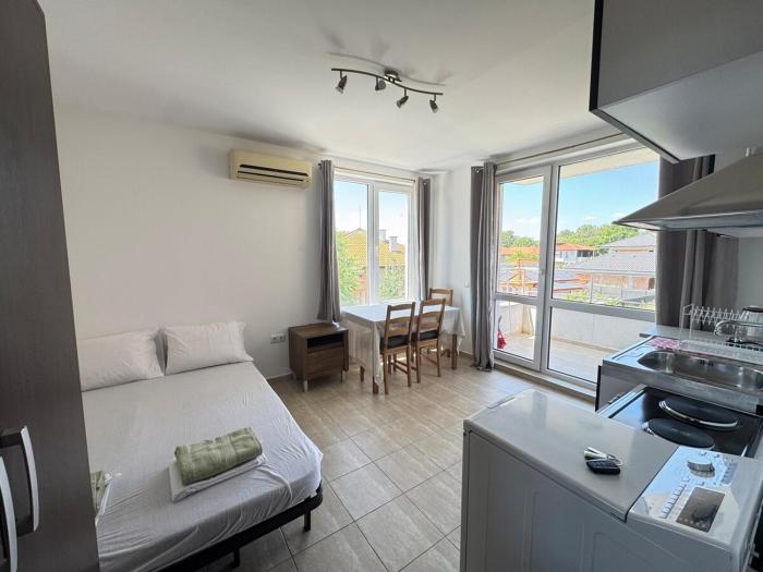 Albatros Studio Chernomorec