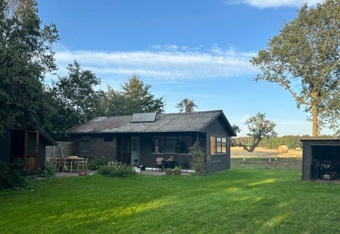 Retro Holiday Home With Field Views Near Ebeltoft