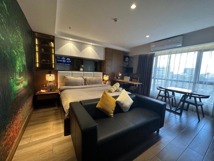 Centrally located Premium Studio