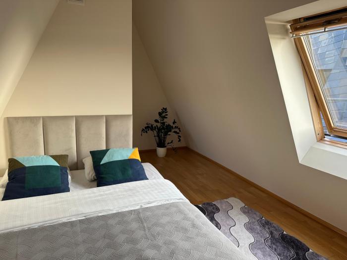 Verde Apartment, By Cohost