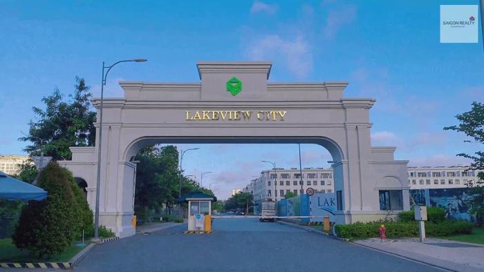 Lakeview City & The Global City Homestay