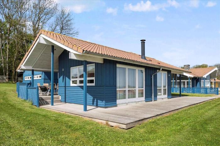 Beach, Starry Sky And Peace By The Water