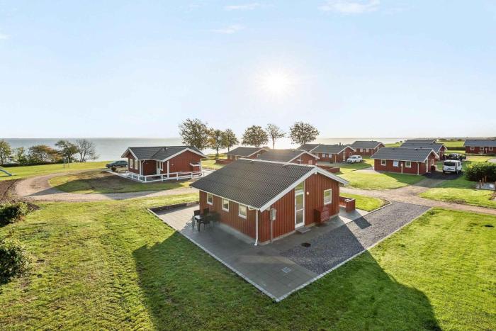 View, Coziness & Beach Holiday At Mommark