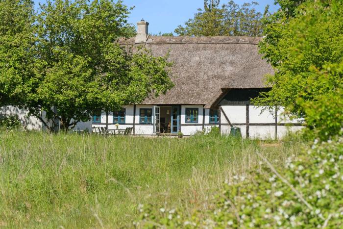 Golf Holiday In Thatched House Near Langeland