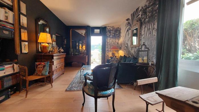 Appartement dans villa avec jardin privatif