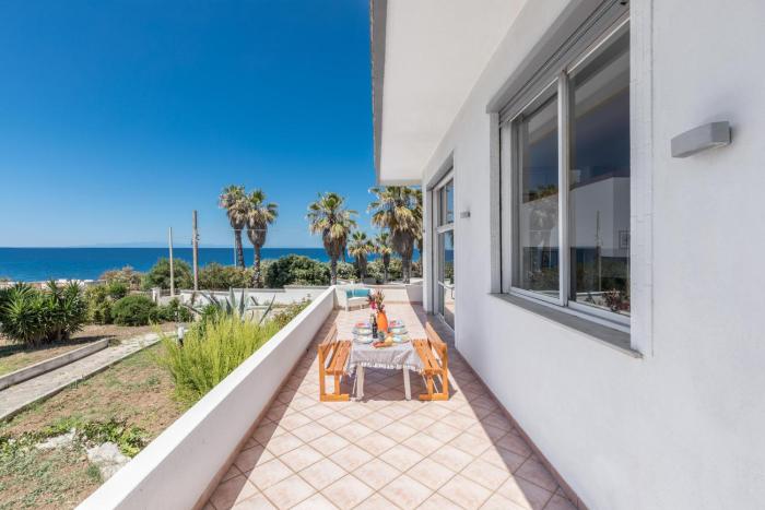 Villa Sunset by BarbarHouse