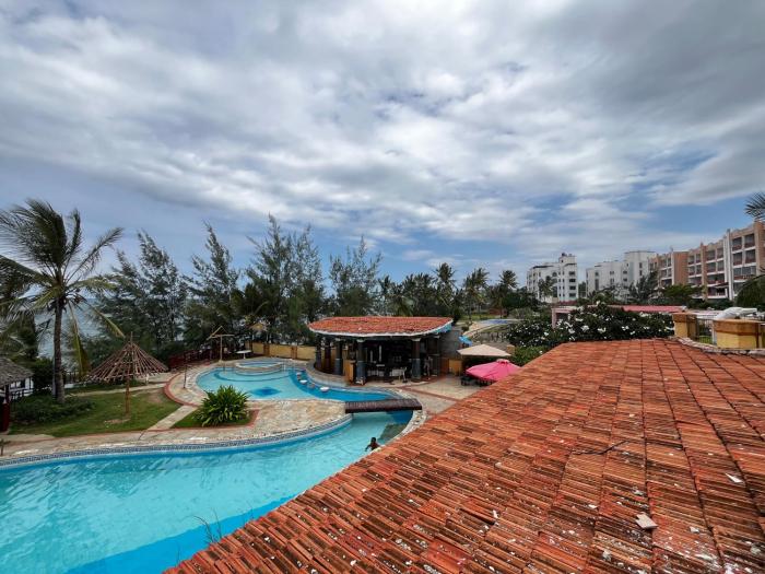 Magnificent Beachfront Holiday Homes