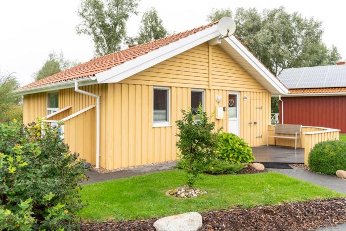 4 Personen Ferienhaus mit Sauna, Kaminofen und einen wunderschцnen Garten mit Terrasse in Otterndorf