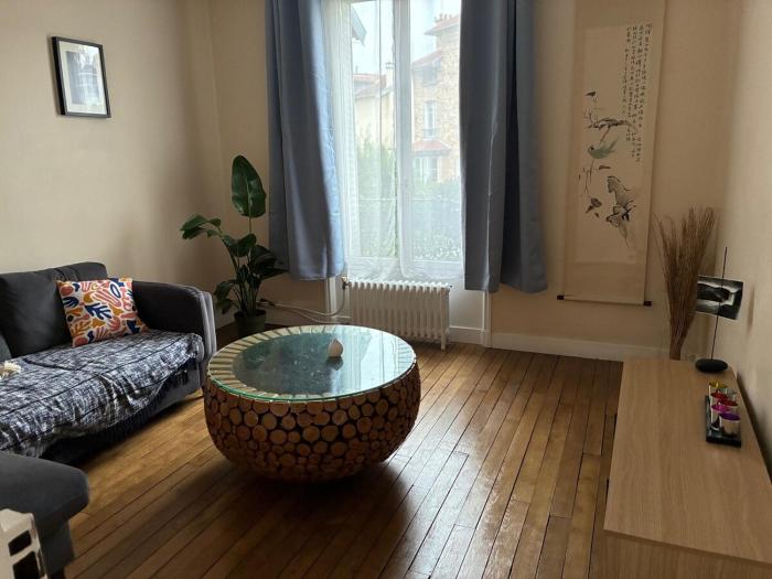 Versailles 4-person appartment