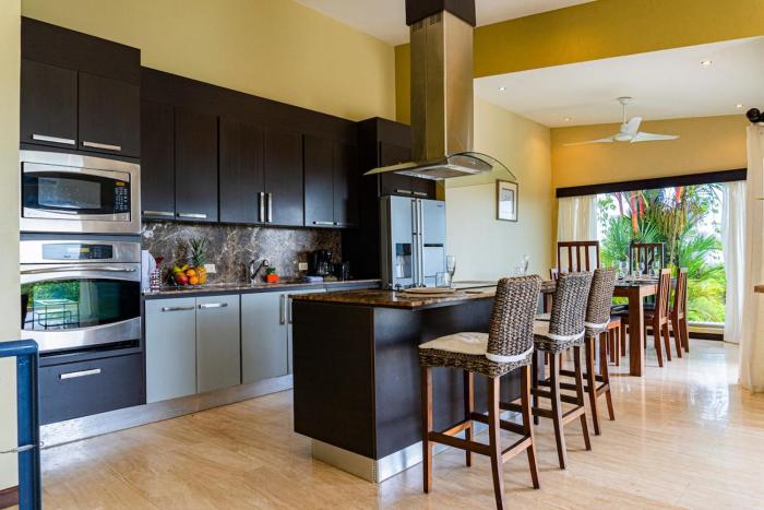 Unique panoramic view and Central location!