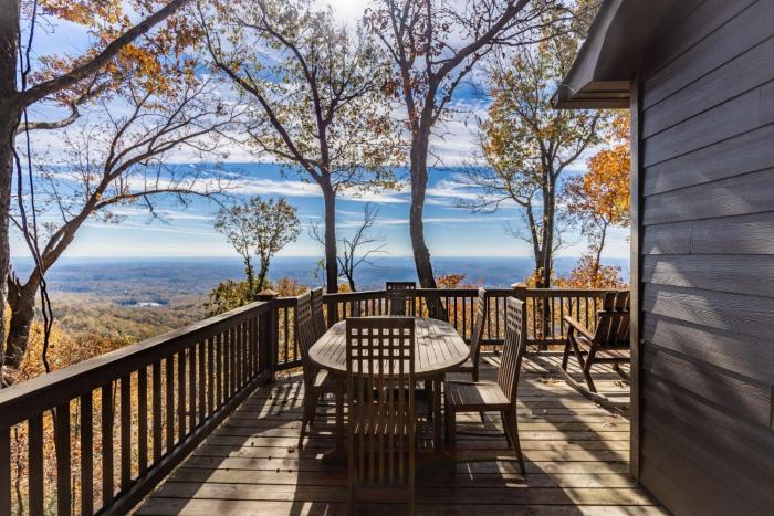 Canoe Believe It - Enjoy mountain views cook out on the Weber grill relax