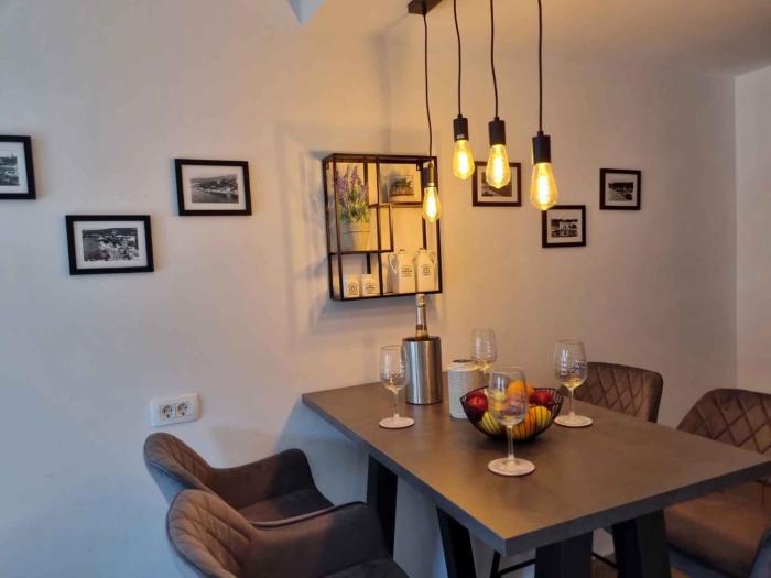 Holiday home in Jadranovo 54602