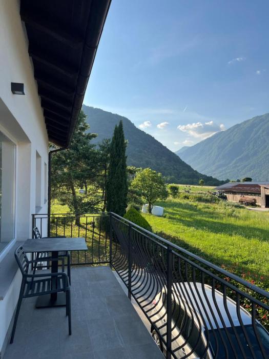 Razor Vista Apartment